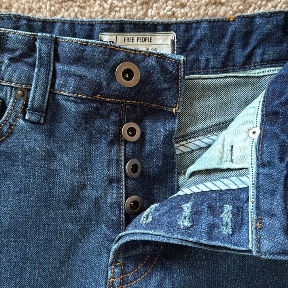 Free People Logan Cutoff Denim Shorts - Picture 7 of 9